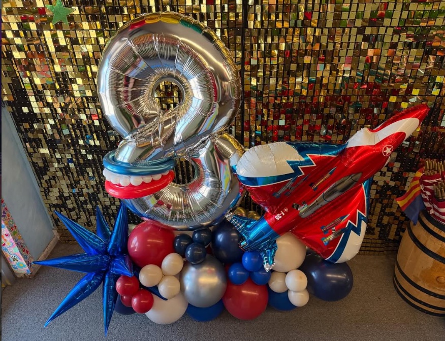 Jet fighter number balloon bouquet by AZ Party Mart