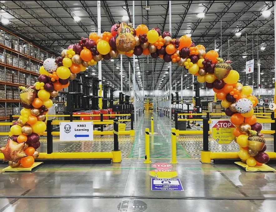 Balloon arch by AZ Party Mart