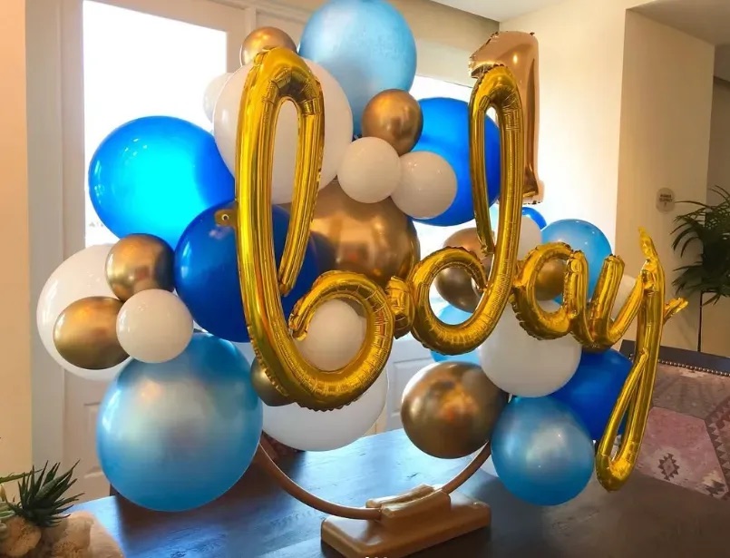 Custom balloon feature by AZ Party Mart