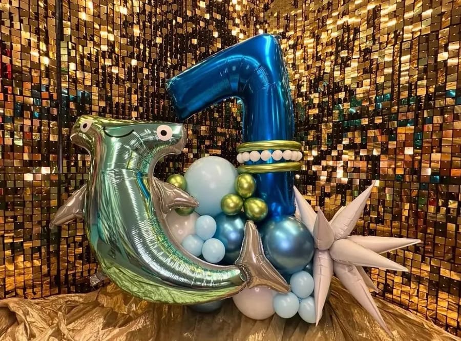 Balloon floor feature by AZ Party Mart